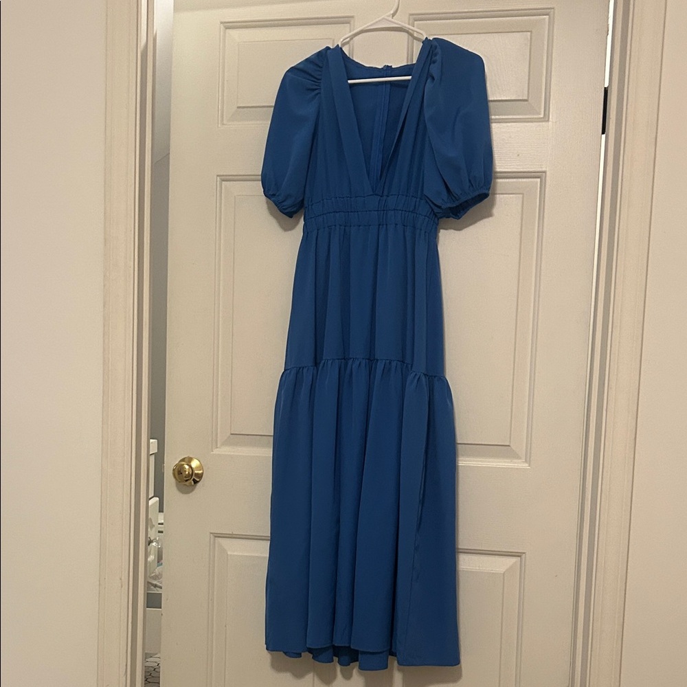 Elegant Blue Midi Dress